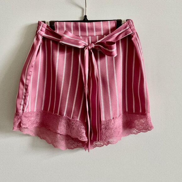 Simons Pink Floral and Striped Pajama Shorts - Picture 4 of 7